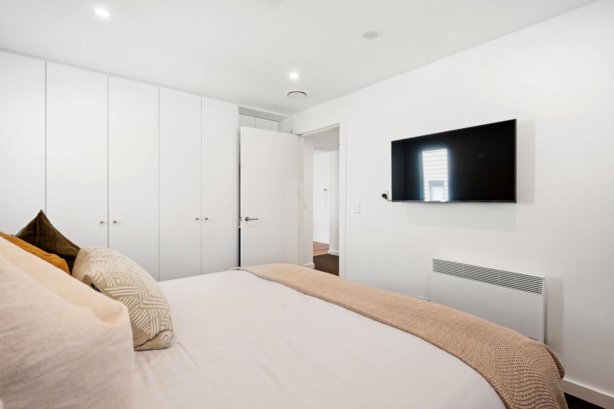 Lakeside Luxury 2 Bedroom Apartment Wanaka Exterior photo
